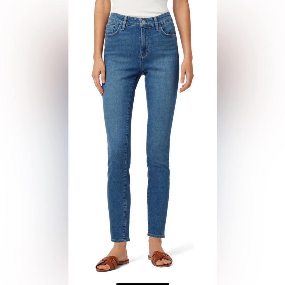 Hudson jeans NWT. Krista low rise super skinny jeans